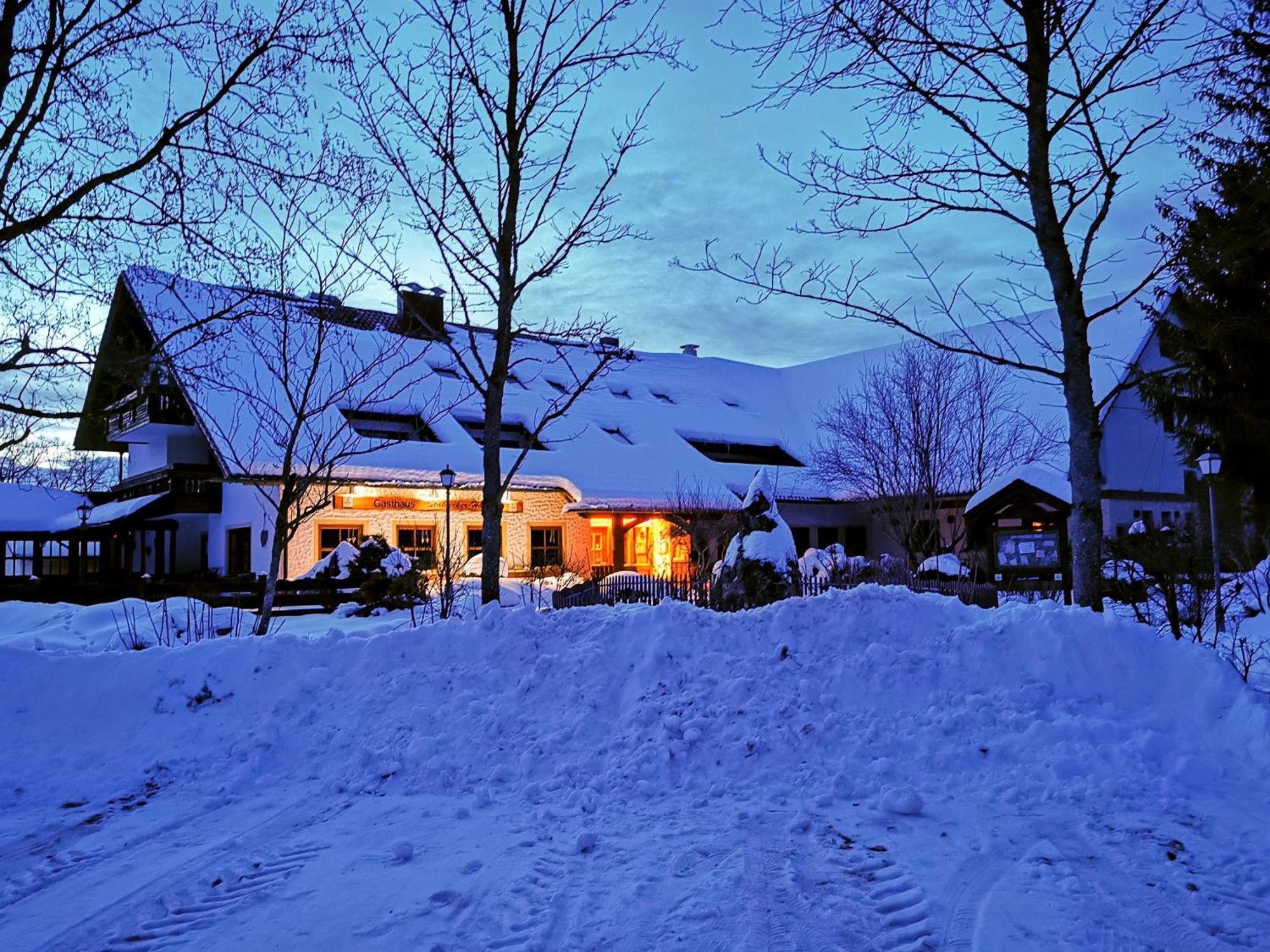 Отель Stahlecker Hof Lichtenstein  Экстерьер фото